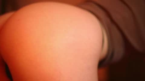 Snapshot of liltightbabe chatting on 04-16-26, 09:39 liltightbabe online show from 04-16-26, 09:39