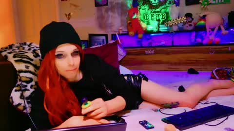 Snapshot of liltrannyslut chatting on 12-29-24, 10:47 jasmine spunn online show from 12-29-24, 10:47