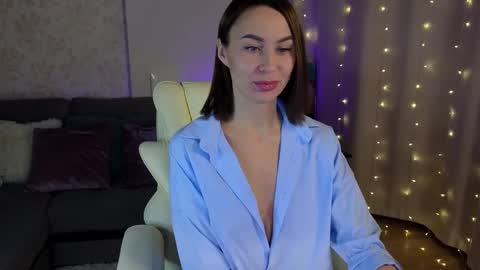Snapshot of lilu5107 chatting on 02-19-25, 03:27 Lilu online show from 02-19-25, 03:27