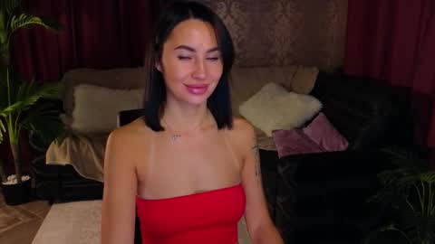 Snapshot of lilu5107 chatting on 10-16-25, 04:13 Lilu online show from 10-16-25, 04:13