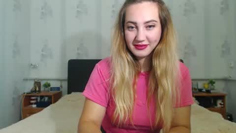 lilu_cute25 online show from 10-29-25, 10:00