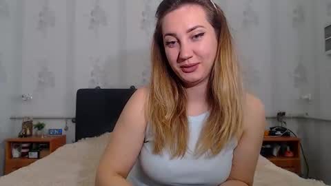 lilu_cute25 online show from 04-30-26, 09:37