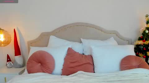 Lilu online show from 01-15-25, 04:04