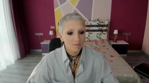 Lilu online show from 10-07-25, 05:37