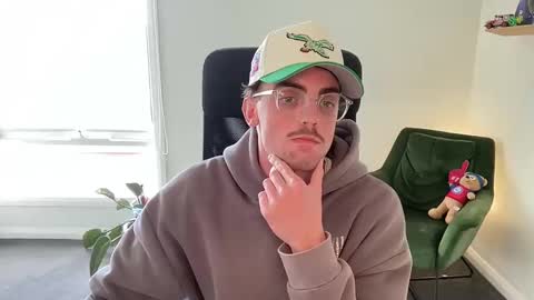 Snapshot of lilwillyxxx1 chatting on 02-15-25, 04:58 williambiggsxxx online show from 02-15-25, 04:58