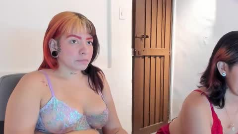 L i l y online show from 10-03-25, 08:06