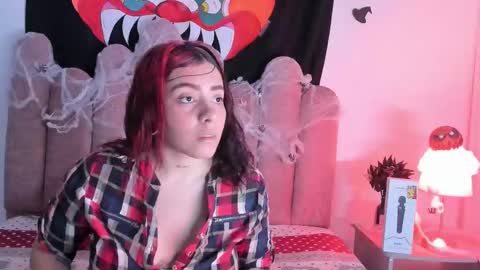 L i l y online show from 11-01-25, 07:49