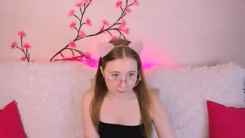  lily  online show from 09-26-25, 09:46
