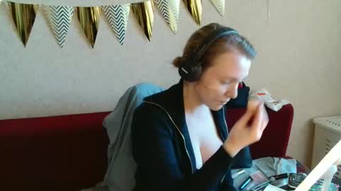 Lily dollyx online show from 02-14-26, 12:02