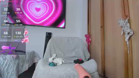   online show from 06-23-26, 03:43