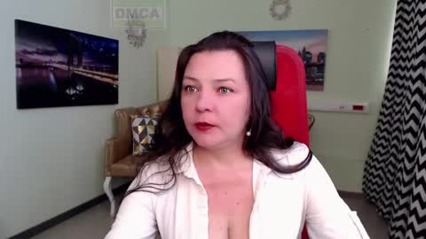 Lily online show from 04-30-26, 05:03