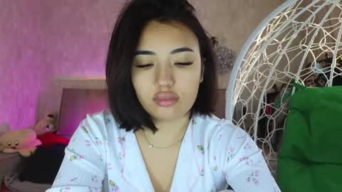 Snapshot of lily_foster_ chatting on 10-24-25, 04:53 Lily online show from 10-24-25, 04:53