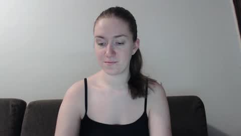 lily_love_x online show from 12-19-24, 02:01