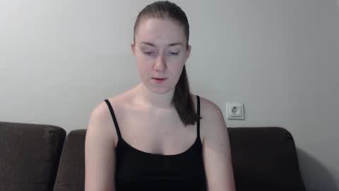 lily_love_x online show from 01-21-25, 04:21