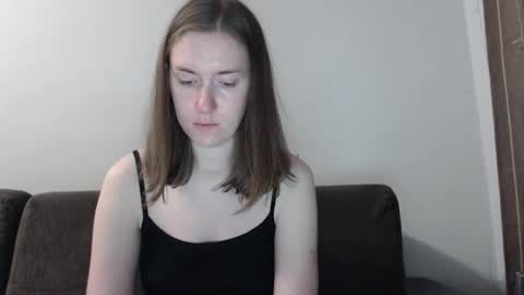 lily_love_x online show from 09-19-25, 10:43