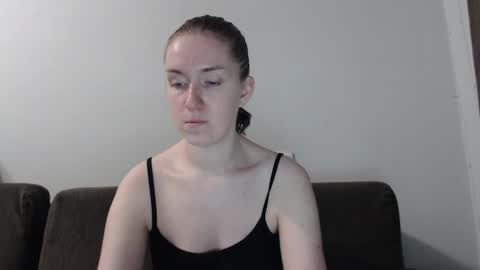 lily_love_x online show from 09-22-25, 10:23