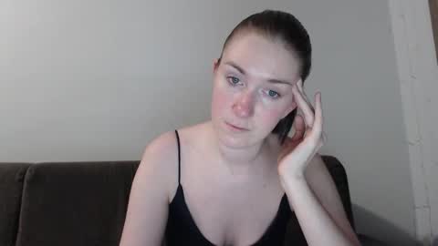 lily_love_x online show from 11-19-25, 03:28