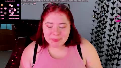 Snapshot of lily_lu_one chatting on 10-23-25, 09:41 Elina online show from 10-23-25, 09:41