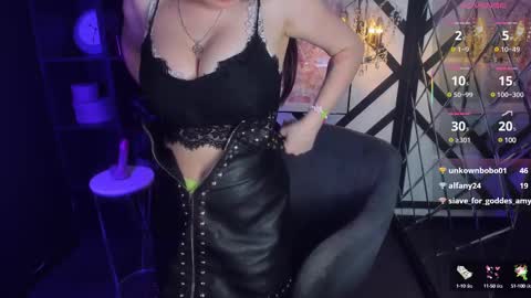 Snapshot of lily_moonlight chatting on 03-11-25, 04:51 Lily online show from 03-11-25, 04:51