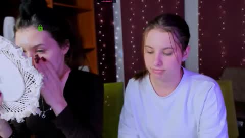 Lily online show from 11-05-25, 07:25