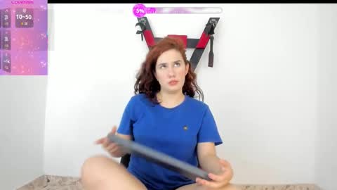 Snapshot of lily_red_butterfly chatting on 10-20-25, 04:02 Lily online show from 10-20-25, 04:02