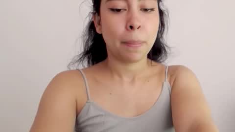 Snapshot of lily_robertss_ chatting on 02-18-26, 02:57 Lily Roberts online show from 02-18-26, 02:57