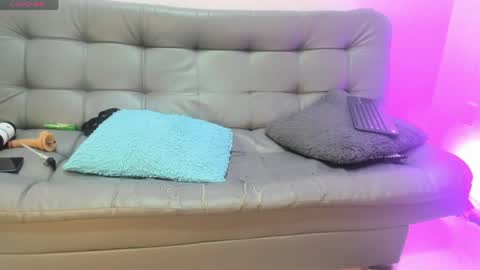 lily_rose0 online show from 05-16-26, 09:13