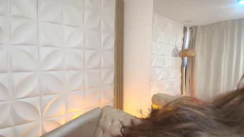 Lily Lauren online show from 11-21-25, 12:48