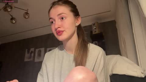 Sophie online show from 10-06-25, 06:38