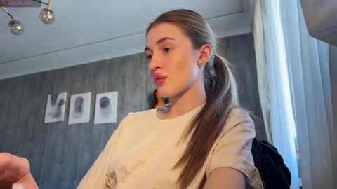 Sophie online show from 10-08-25, 12:14