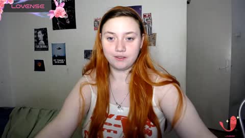 Snapshot of lily_shamy chatting on 01-05-25, 07:17 Alice online show from 01-05-25, 07:17