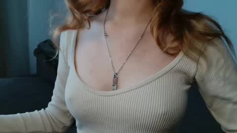small lily online show from 04-29-26, 02:21