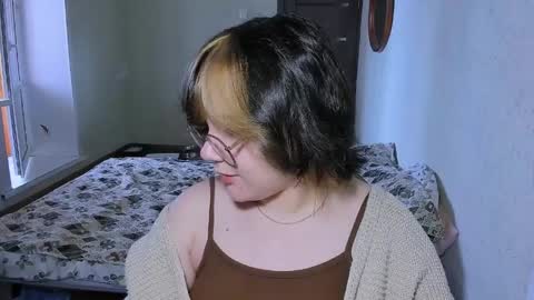 Lily online show from 04-08-26, 12:49