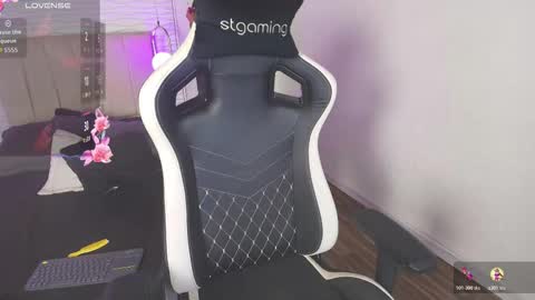 lily_waist online show from 11-10-25, 11:09