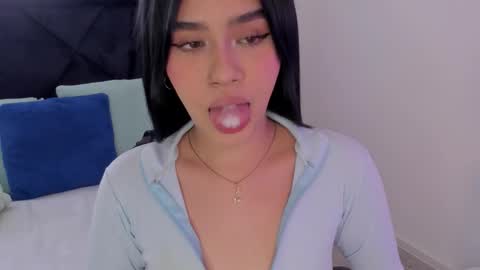 LilyWoodz online show from 01-05-26, 07:06