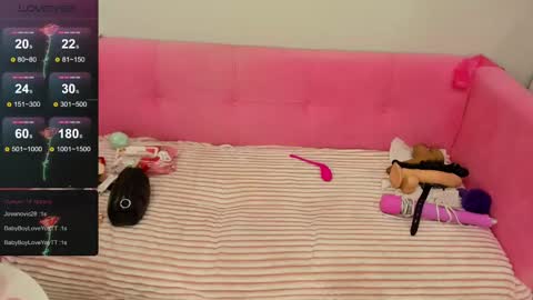 Snapshot of lilybrilly chatting on 02-26-25, 05:09 Lily online show from 02-26-25, 05:09