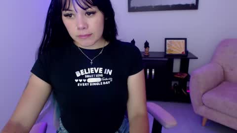 Lily online show from 04-24-26, 10:56