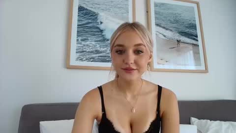 lilyflex online show from 04-02-26, 12:41