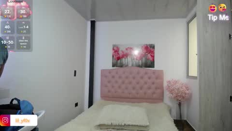 lilyfox23 online show from 09-28-25, 12:32