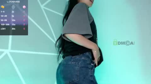 Liliana louise online show from 12-12-24, 01:43