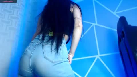 Liliana louise online show from 01-15-25, 05:08