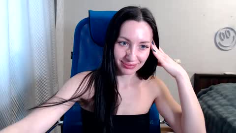 Lily online show from 12-12-24, 06:25