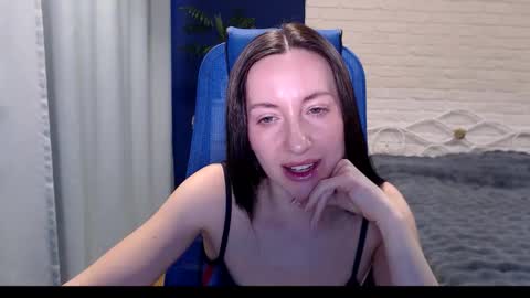 Lily online show from 12-23-25, 05:27