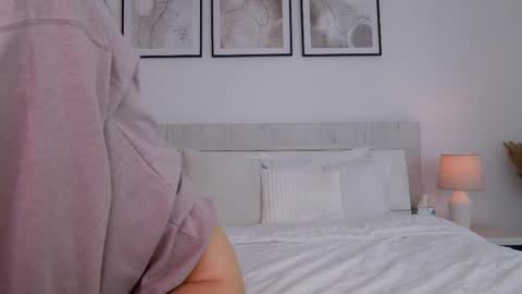 Lily online show from 02-10-25, 09:14