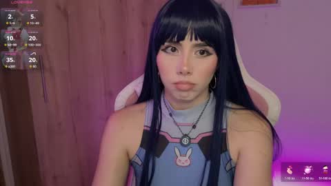 lily help me to collect more cosplay online show from 05-09-26, 04:06