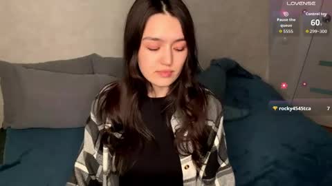 Lily online show from 04-06-26, 04:52