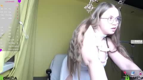 Lily online show from 10-30-25, 02:07