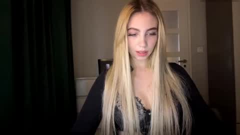 Lily online show from 05-06-26, 06:24
