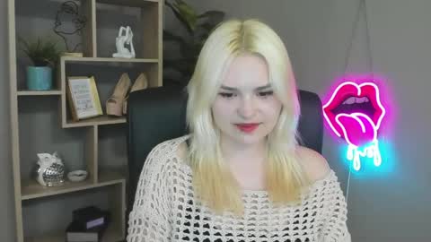 Lily online show from 05-03-26, 06:30