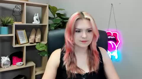 Lily online show from 06-26-26, 07:13